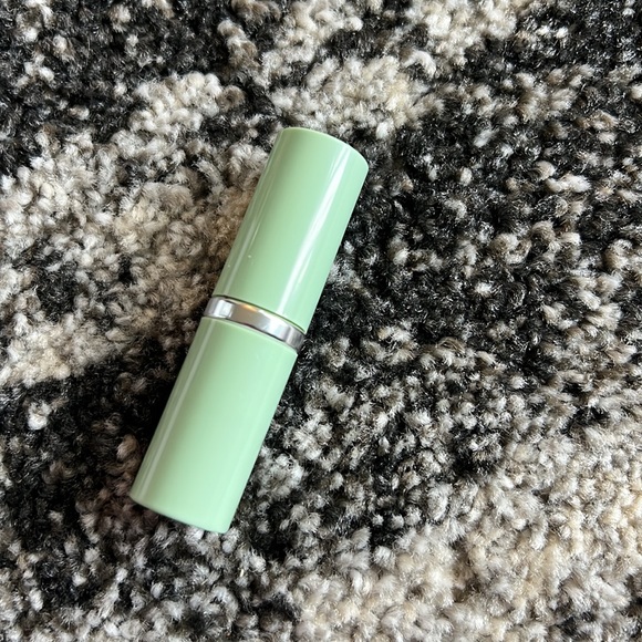 New Clinique Different Lipstick Raspberry Glacé Green Tube Discontinued - Picture 2 of 7